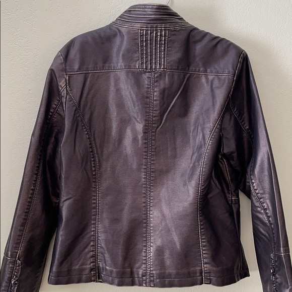 Distressed jacket - Picture 2 of 7